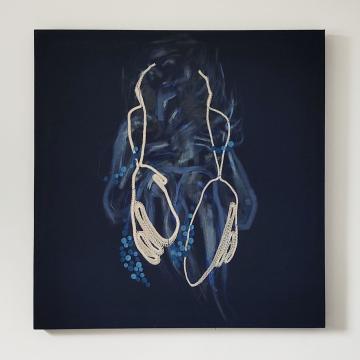 <b>Caption Title</b> Description line 1<br> Description line 2